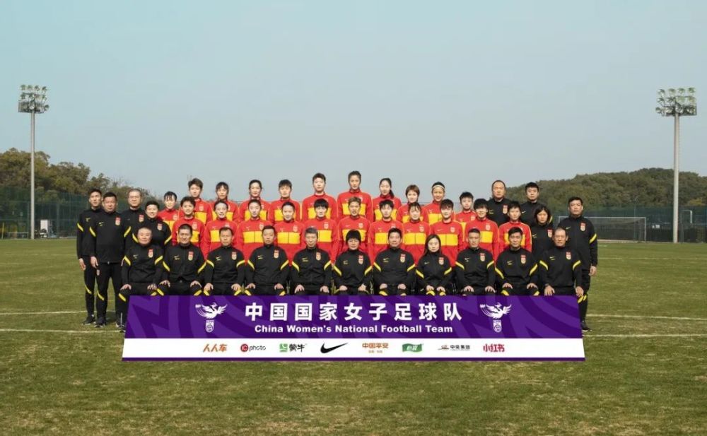 凯比是伯格曼第一个与其名气相符的伴侣，两个人除了才华横溢的共同特质外，生日也在同一天。